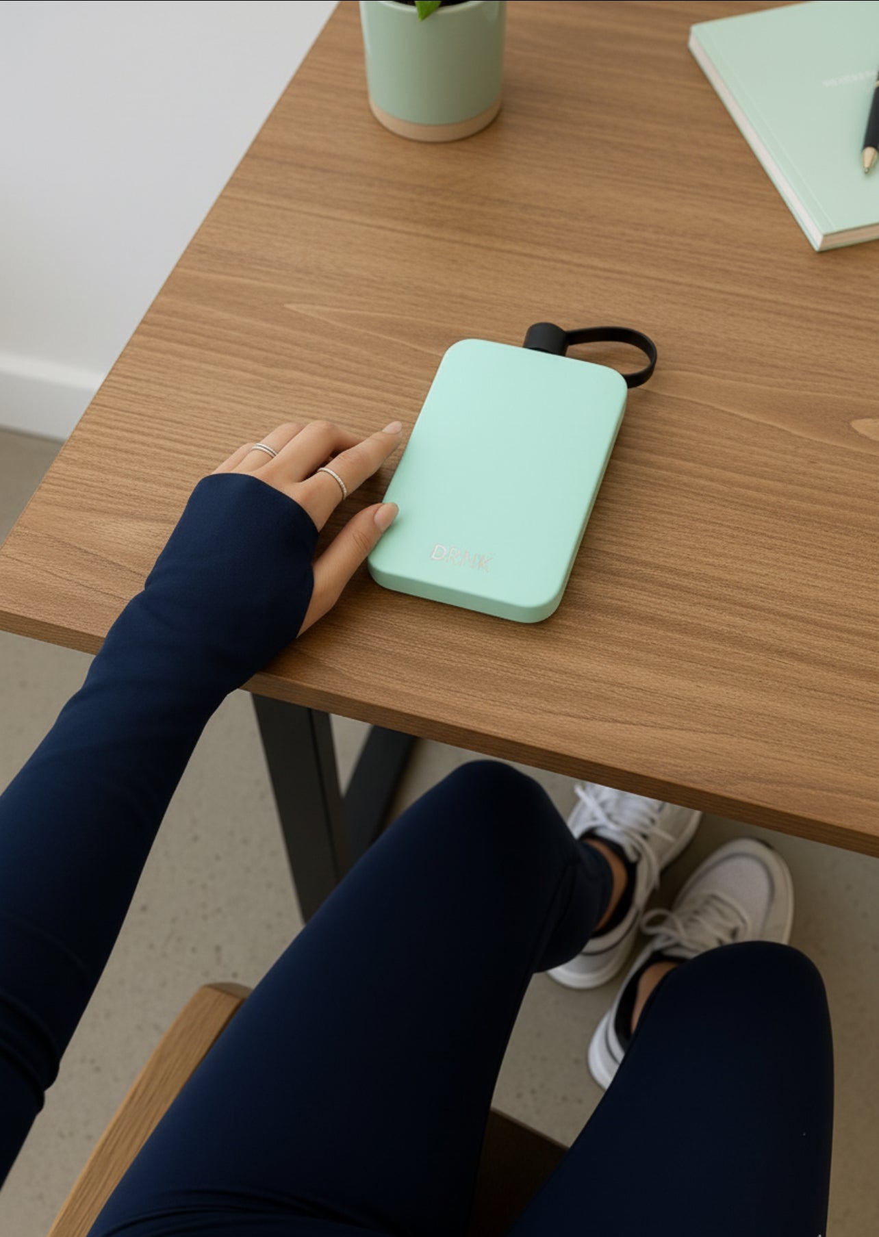 Stainless Steel slim water bottle - Mint (500 ml)